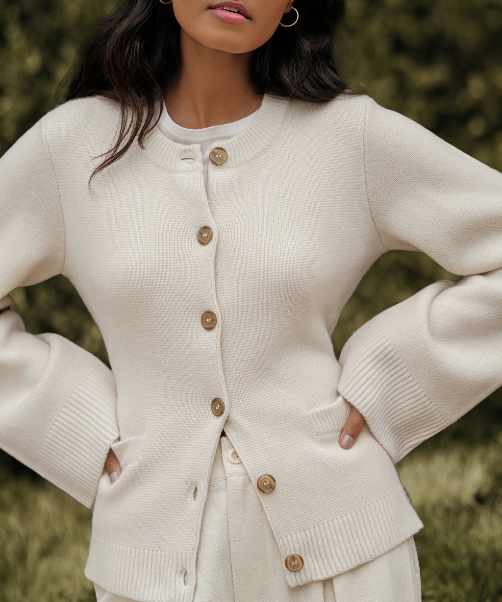 Women's Round-Neck Cardigan with Button Placket and Front Pockets